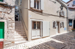Calnova Suites